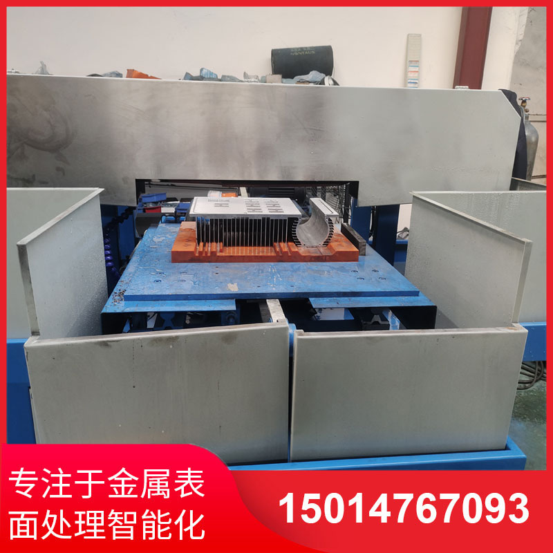 鋁材直(zhi)紋(wen)拉(la)絲(si)機(ji)廠傢