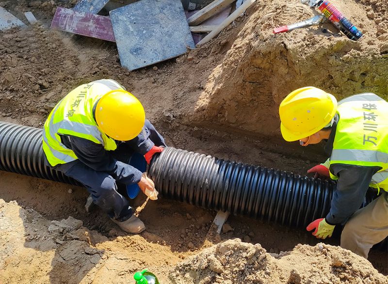 “五(wu)一(yi)”假(jia)期不停工 堅(jian)守(shou)一線(xian)保工(gong)期(qi) 緻(zhi)敬(jing)一線(xian)工(gong)作(zuo)者(zhe)