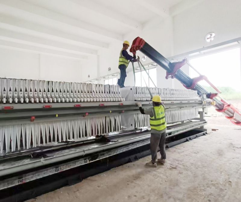 四川(chuan)自貢(gong)工(gong)地雙(shuang)節(jie)施(shi)工(gong)忙,堅守崗位(wei)獻(xian)力量(liang)